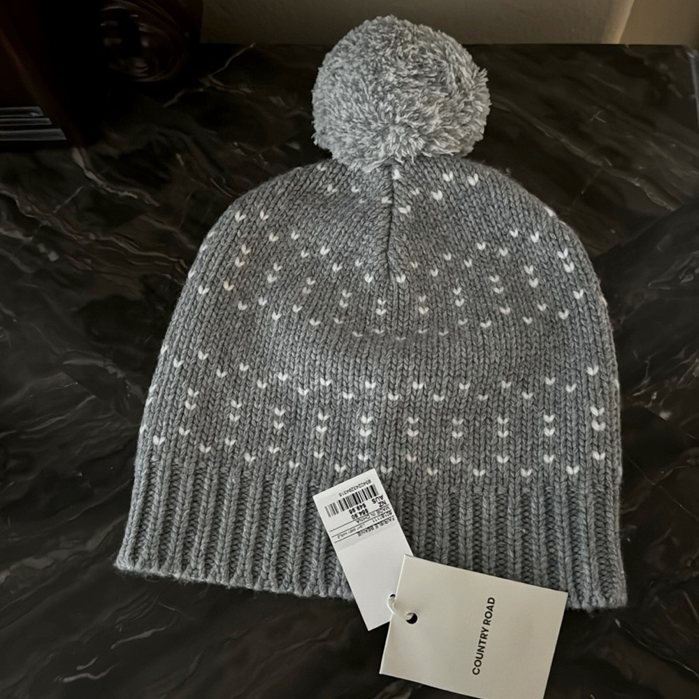 NWT! Country Road Cashmere and cotton mix Beanie